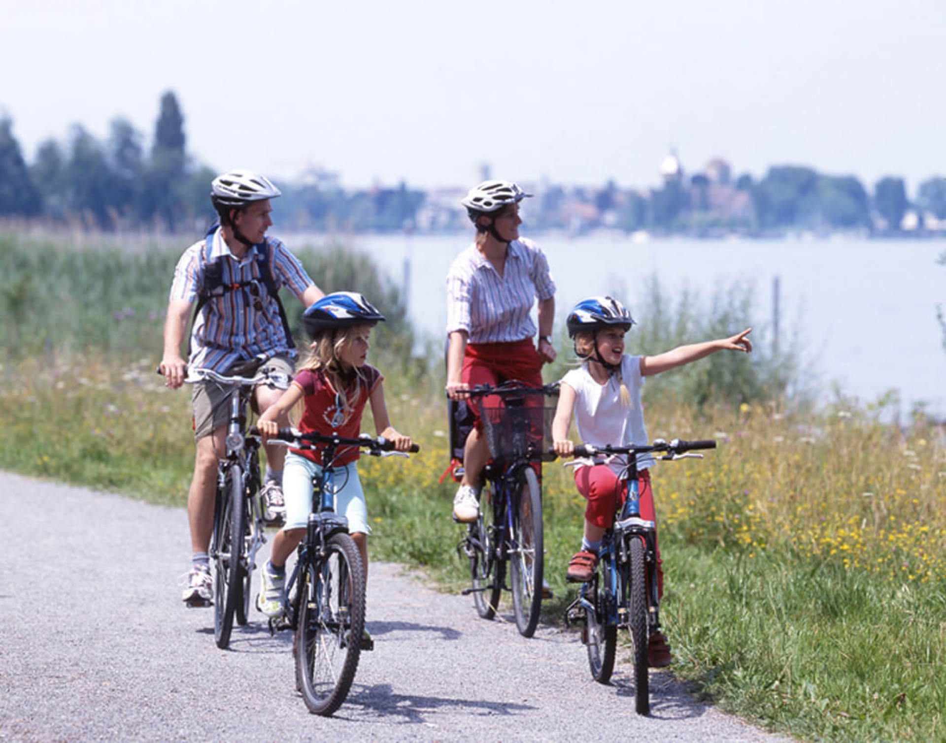 Itinerari en bicicleta per l'interior de Suissa en familia [BIKE 2026]