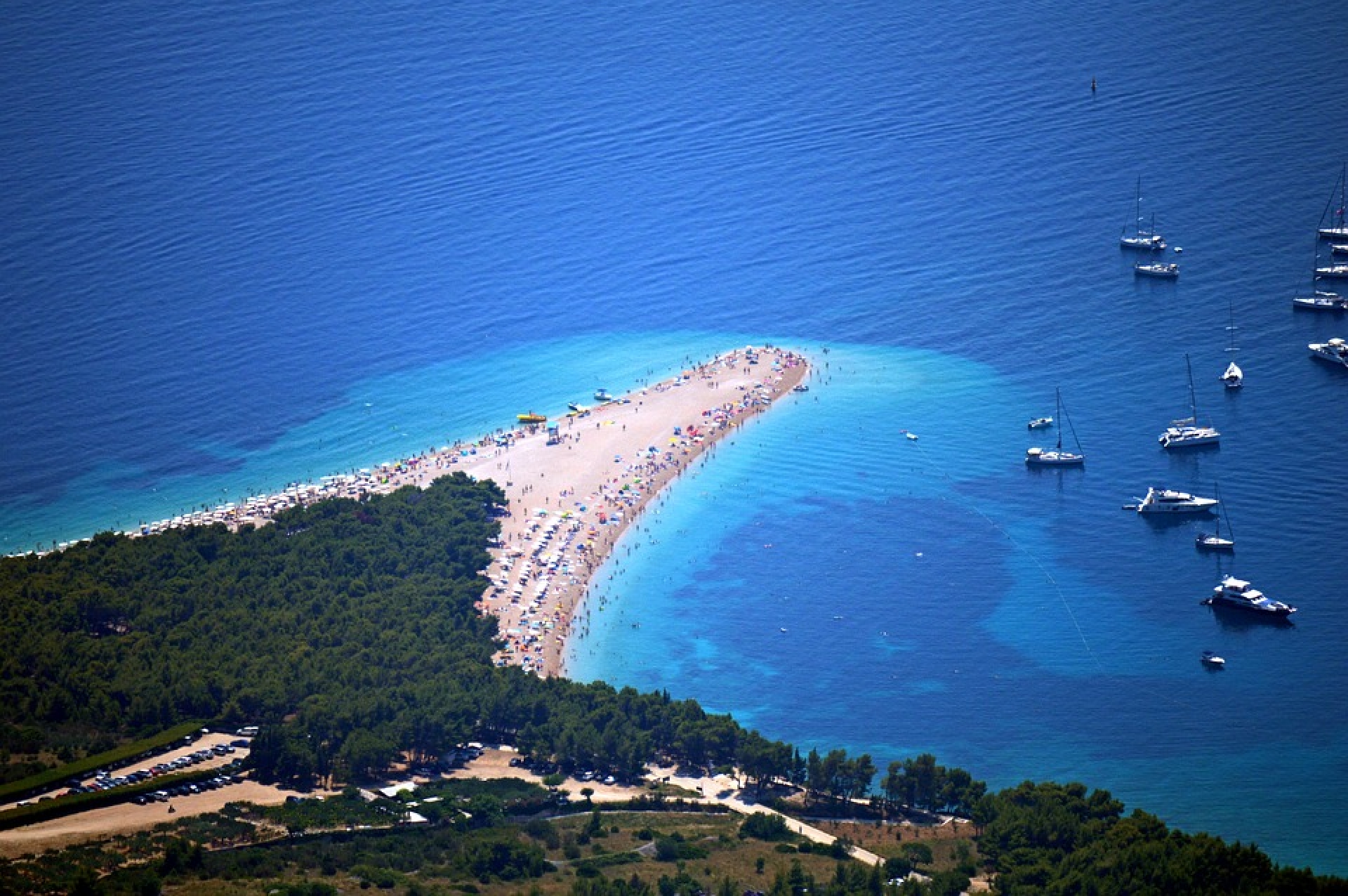 La isla de Brac y la playa Zatni Rat