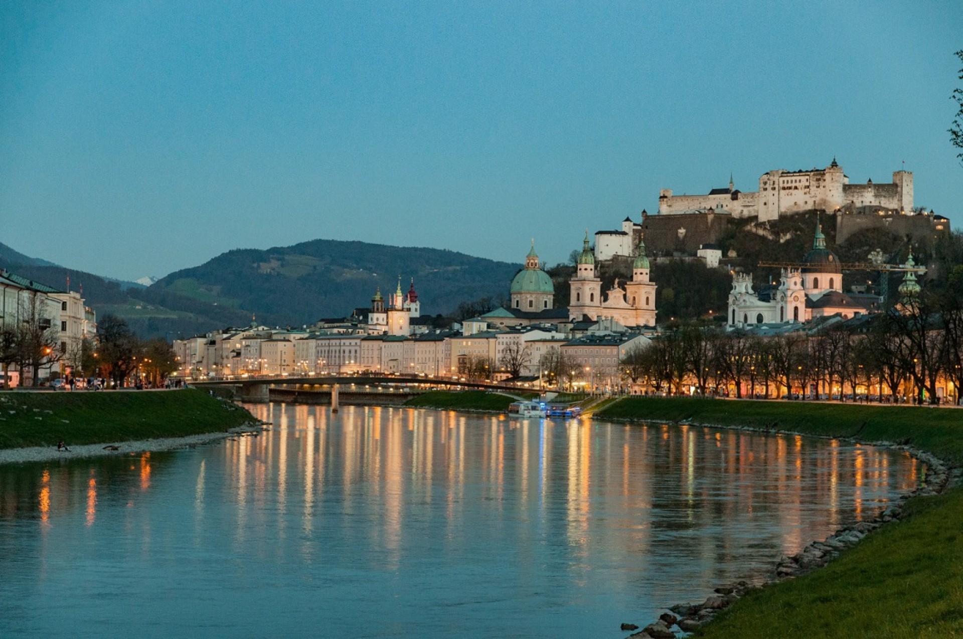 Ruta en bici de Salzburgo a Viene, ciudad del vals